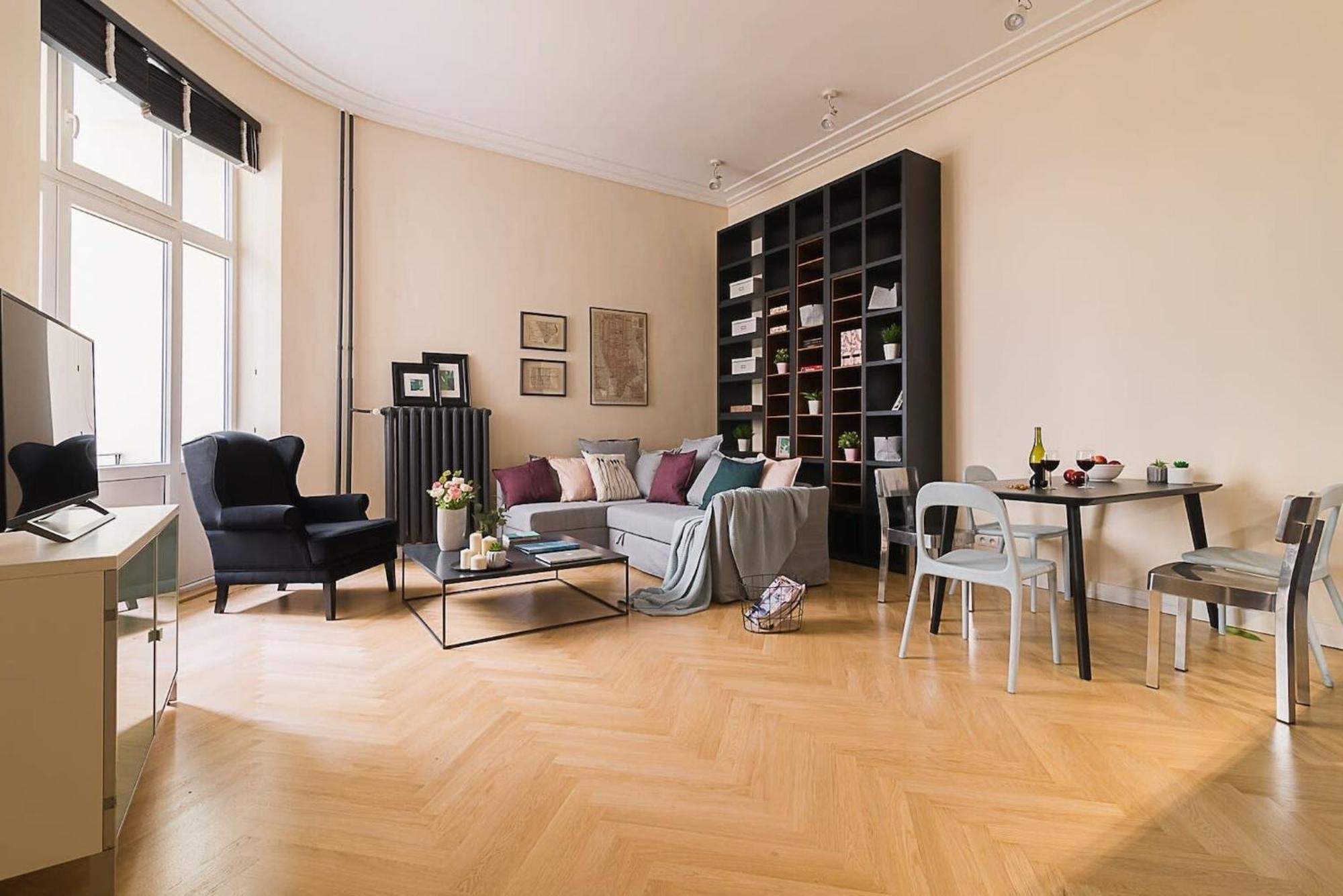Rent Like - Hoza 39 * Warschau